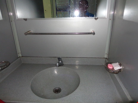 Chùm ảnh: Đường sắt đổi mới bắt đầu từ... cái toilet - 10