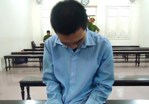 tu-hinh-ten-trom-sat-hai-cu-ong-cuop-26-chi-vang