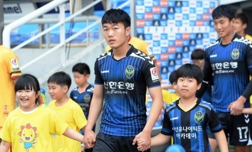 Lương Xuân Trường chỉ có một trận đá chính tại K.League. 