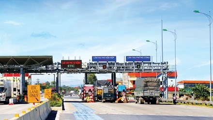 Thu phí đường bộ tự động: Đắt hay rẻ? - 1