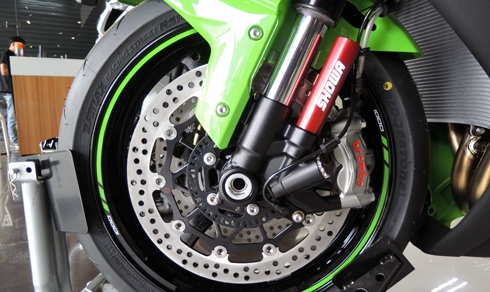 bo-doi-kawasaki-zx-10r-2017-dau-tien-tai-viet-nam-page-2-5