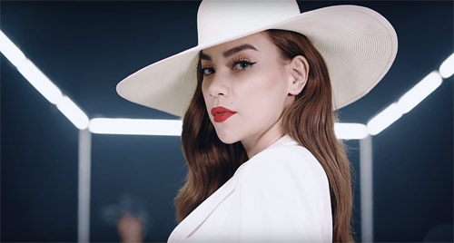 ho ngoc ha “khoc thet” vi ban cover mv sieu hai hinh anh 2