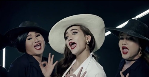 ho ngoc ha “khoc thet” vi ban cover mv sieu hai hinh anh 5