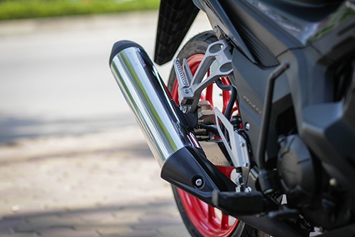 chi-tiet-honda-sonic-150r-2017-tai-ha-noi-7