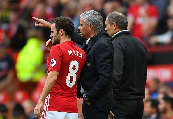 Mata mong hop dong moi, Mourinho lam ngo hinh anh 1