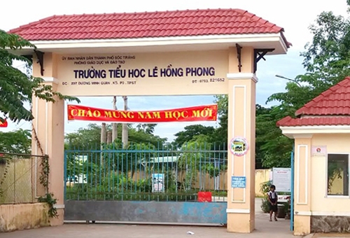 hoc-sinh-lop-6-bi-tra-ve-lop-1-o-mien-tay