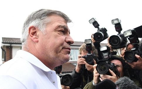 Mourinho lên tiếng vụ Sam Allardyce - ảnh 2