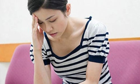 Chồng và gia đình anh công khai dẫn bồ đi giới thiệu họ hàng