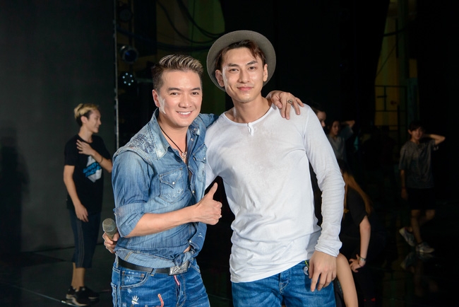 Đàm Vĩnh Hưng tập luyện cùng Hồ Ngọc Hà, Isaac trước giờ G của liveshow khủng - Ảnh 1.
