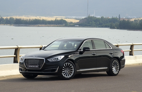 genesis-g90-ban-ra-tai-viet-nam-canh-tranh-mercedes-s-class-1