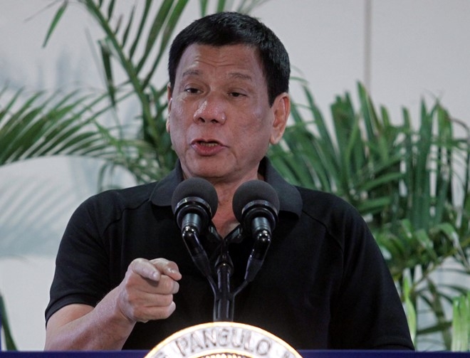 Ong Duterte vi minh nhu Hitler, muon giet hang trieu nguoi hinh anh 1