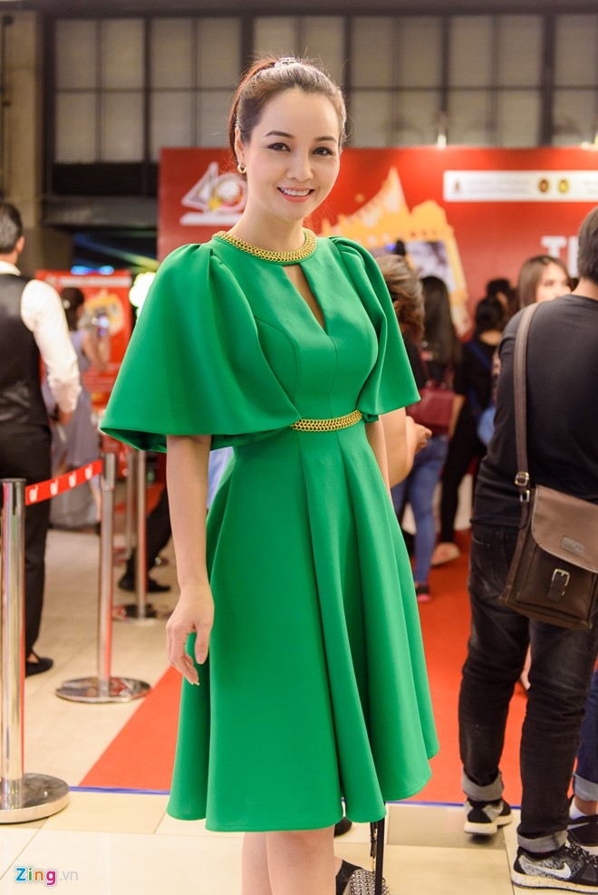 Sao Viet tap nap tren tham do Lien hoan phim Thai Lan hinh anh 5