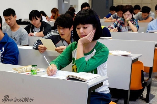 9 kiều nữ Hoa ngữ ăn gian tuổi - Ảnh 11.
