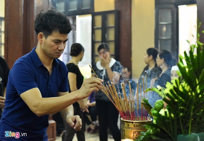 Nghe si xiec Viet qua doi khi dang dien tren san khau hinh anh 4