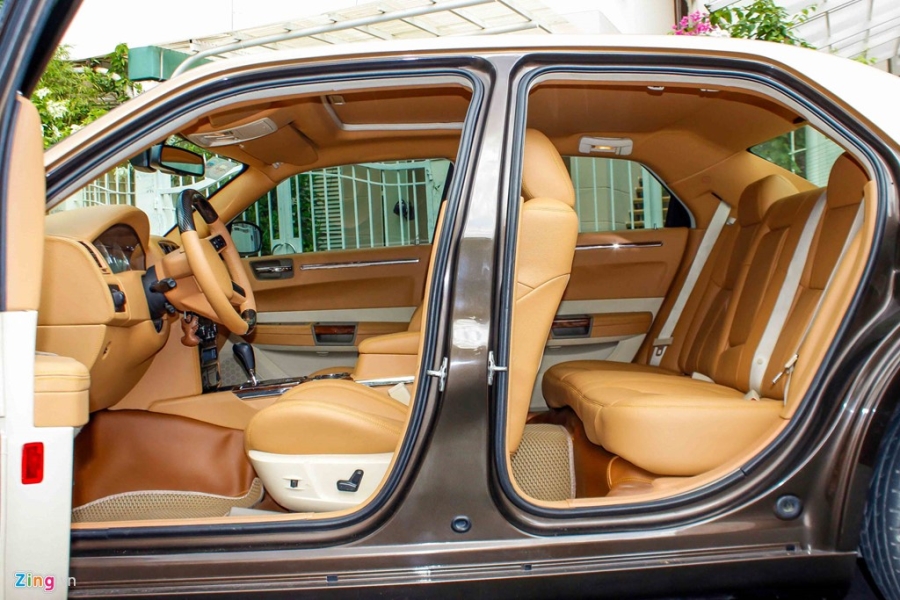 Tho Viet do Chrysler 300C thanh 'Rolls-Royce' het 200 trieu hinh anh 12
