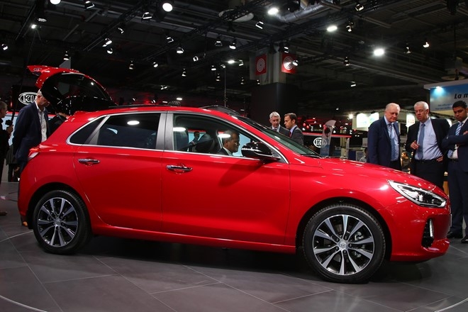 Chi tiet Hyundai i30 2017 vua ra mat o trien lam Paris hinh anh 2