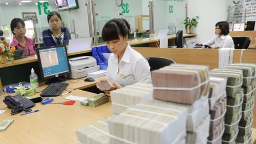 Hàng loạt vụ mất tiền tỷ sổ tiết kiệm: Ngân hàng không thể phủi tay - ảnh 1