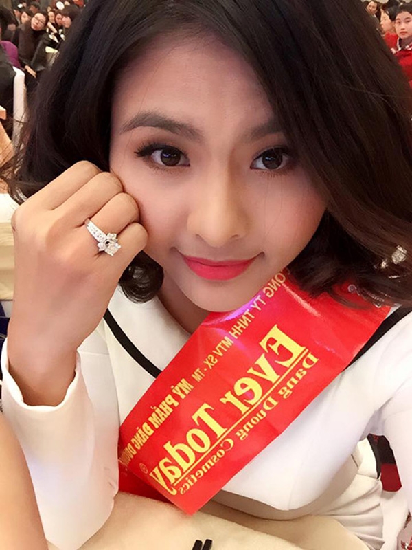 Người đẹp yêu đại gia Việt, ai có trang sức kim cương khủng hơn? - Ảnh 8.