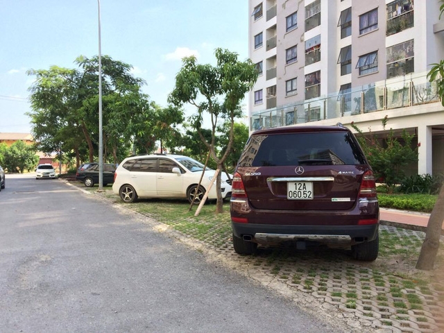  Mercedes-Benz GL550 4Matic tuy là chiếc xe đời khá “sâu” nhưng hiện nay vẫn là chiếc xe rất giá trị và được ưa thích. 