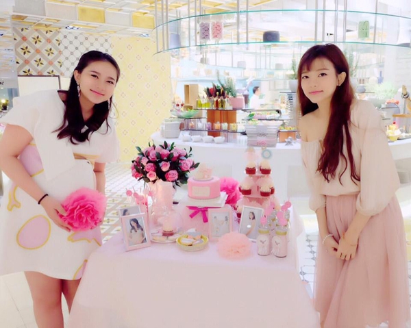 phan-nhu-thao-mo-tiec-truoc-ngay-lam-bon-2