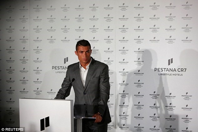 Ronaldo khai truong khach san tri gia 54 trieu bang hinh anh 4