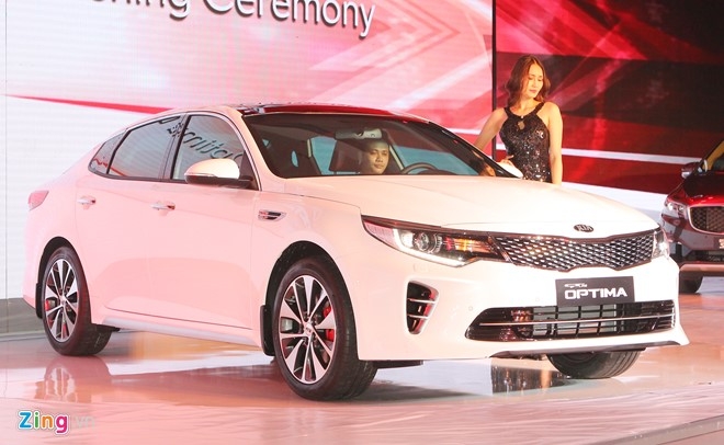 Anh Kia Optima: Doi thu gia re cua Toyota Camry o VN hinh anh 2