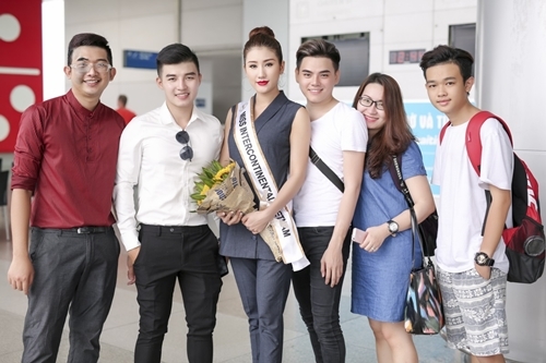 Đại diện đơn vị nắm bản quyền cử thí sinh đi thi