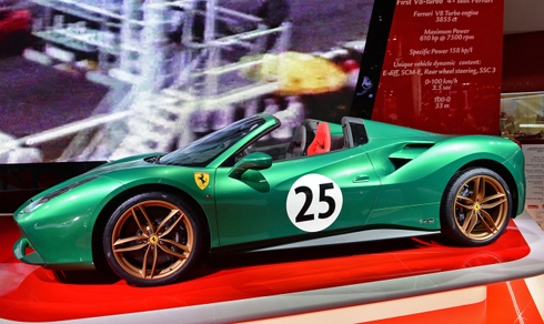 ferrari-trinh-lang-phien-ban-488-mui-tran-ky-niem-70-nam-page-2-2