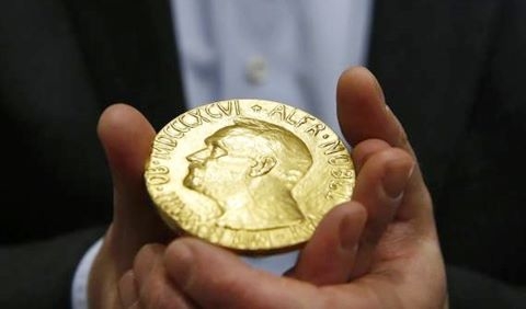 Kết quả hình ảnh cho Nobel Vật lý vinh danh 'bí mật các vật chất lạ'