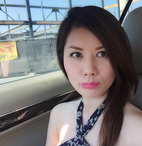 co bau sau 3 nam ket hon, vo dan truong duoc tang xe hop sang trong - 4