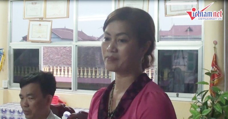 cơm sống, phụ huynh quây hiệu trưởng