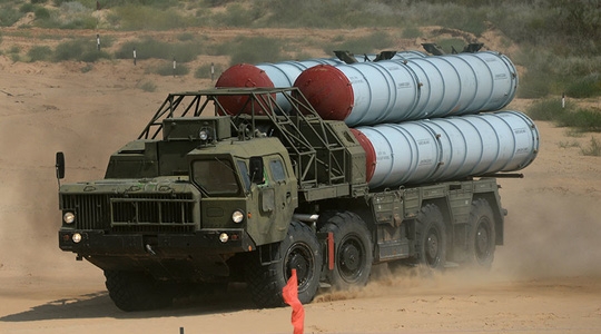  Nga vừa triển khai hệ thống phòng không S-300 tới Syria. Ảnh: SPUTNIK 