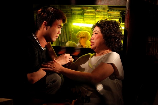 'Sai Gon, anh yeu em': Tinh yeu, nuoc mat va tieng cuoi hinh anh 3