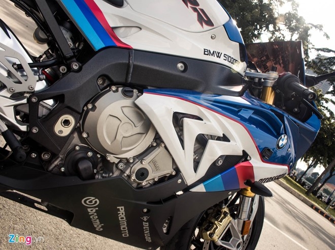 Sieu mo to BMW S1000RR len tem M Series tai Sai Gon hinh anh 12