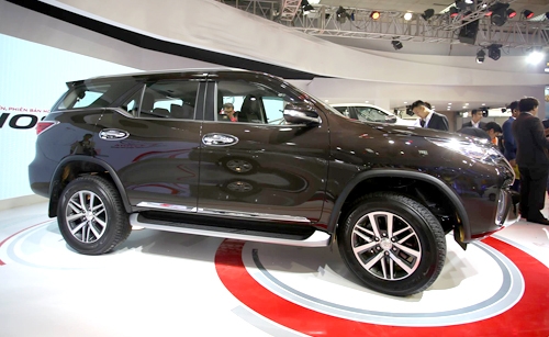 toyota-fortuner-the-he-moi-ra-mat-viet-nam-3