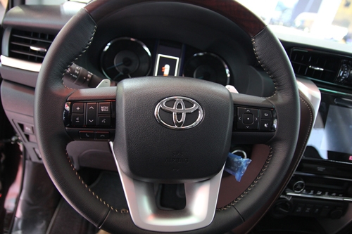 toyota-fortuner-the-he-moi-ra-mat-viet-nam-1