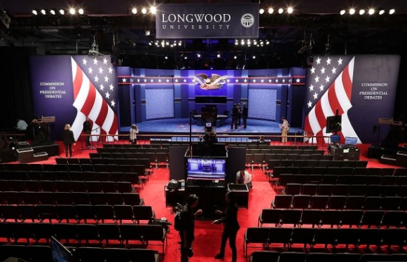  Cuộc tranh luận diễn ra tại đại học Longwood ở Virginia. (Ảnh: Getty) 