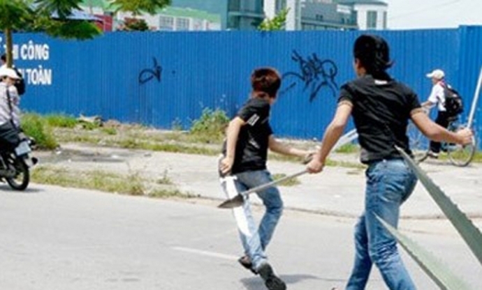 Kết quả hình ảnh cho Can bạn đánh nhau, nam sinh bị đâm trọng thương