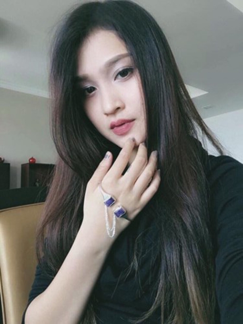 nu cong an khien cong dong mang san lung thong tin vi qua xinh dep - 4