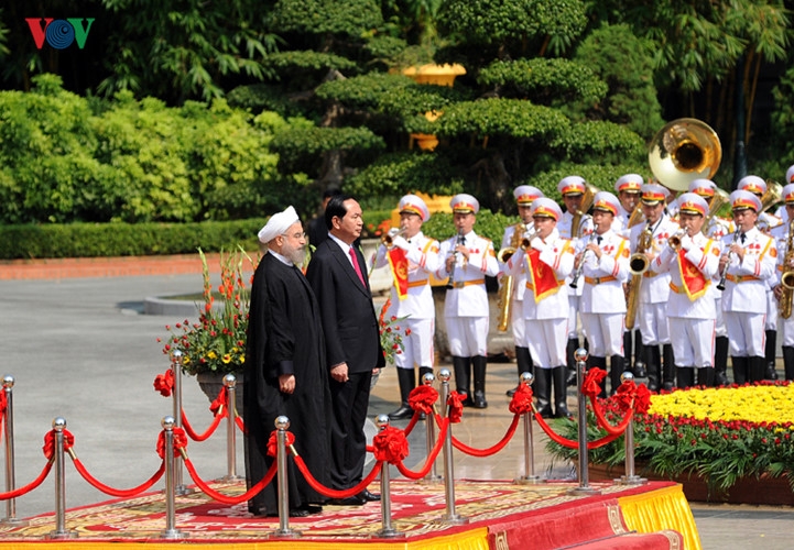 hinh anh le don tong thong iran tham chinh thuc viet nam hinh 4