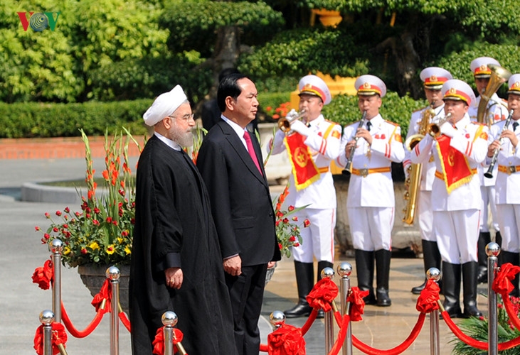 hinh anh le don tong thong iran tham chinh thuc viet nam hinh 5