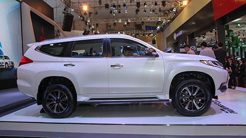 chi-tiet-mitsubishi-pajero-sport-premium-tai-vms-2016-1