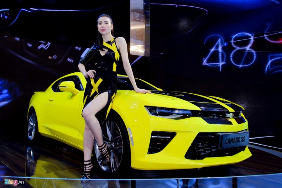 Dan chan dai tai Vietnam Motor Show 2016 hinh anh 15