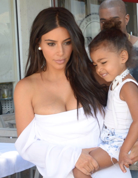 bo-suu-tap-nu-trang-hang-trieu-do-cua-kim-kardashian-10