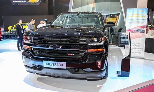 chi-tiet-chevrolet-silverado-midnight-tai-vms-2016-1