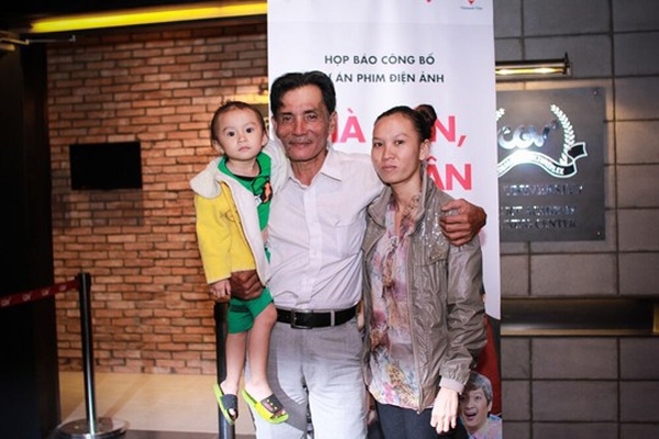 nhung-sao-viet-tai-hon-voi-vo-tre-kem-hang-chuc-tuoi-3