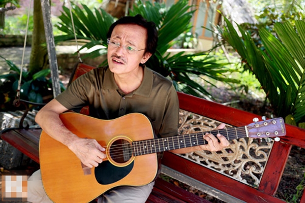 nhung-sao-viet-cuoi-vo-tre-kem-hang-chuc-tuoi-6