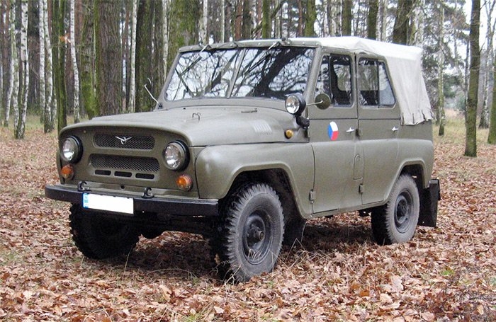UAZ, UAZ 469, mẫu xe UAZ 469, xe việt dã, ông vua việt dã, UAZ thần thánh, lực lượng vũ trang