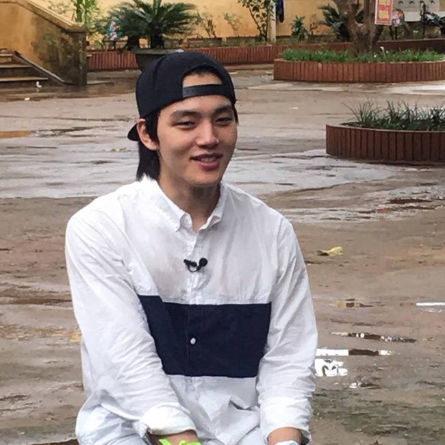 Sao nhí một thời Yeo Jin Goo điển trai, giản dị xuất hiện tại một trường học ở tỉnh Quảng Trị - Ảnh 3. Sao nhí một thời Yeo Jin Goo điển trai, giản dị xuất hiện tại một trường học ở tỉnh Quảng Trị - Ảnh 3.