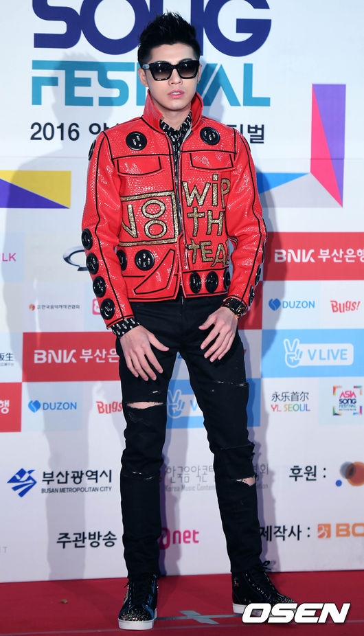 Noo Phước Thịnh cực ngầu bên dàn thần tượng đình đám xứ Hàn trên thảm đỏ Asia Song Festival 2016 - Ảnh 3.
